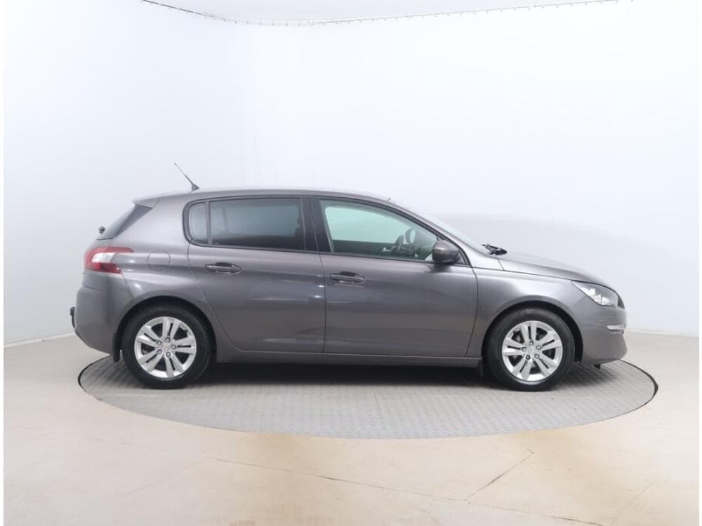 2016 Peugeot 308 - 6