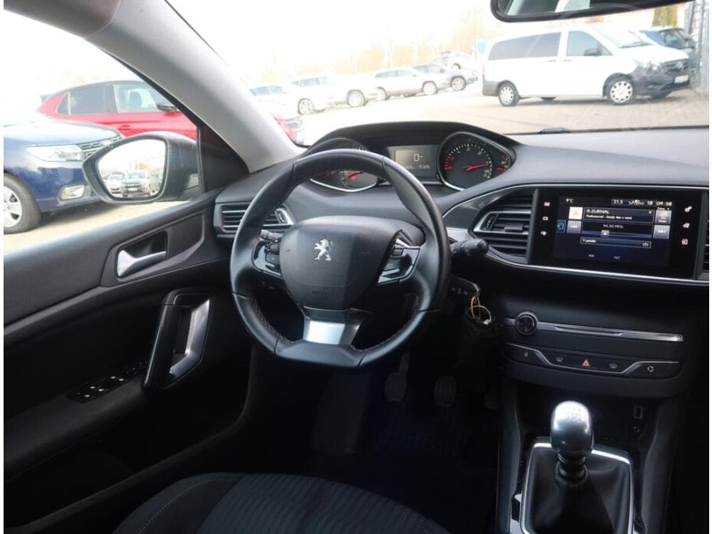 2016 Peugeot 308 - 7