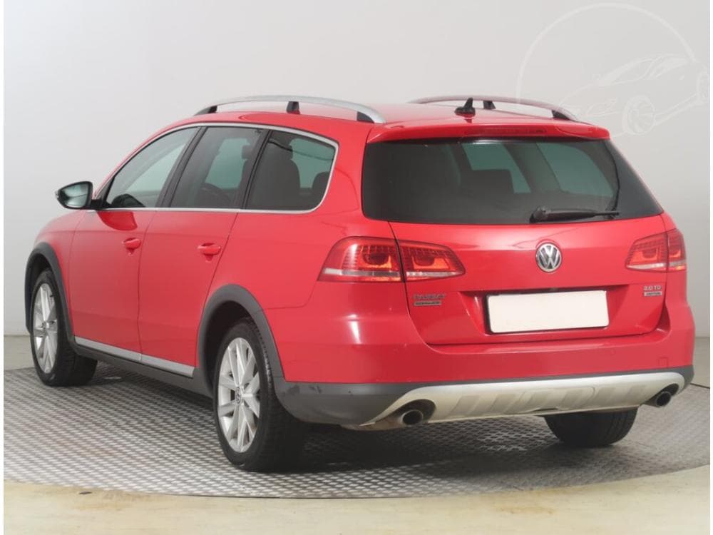 2014 Volkswagen Passat - 4