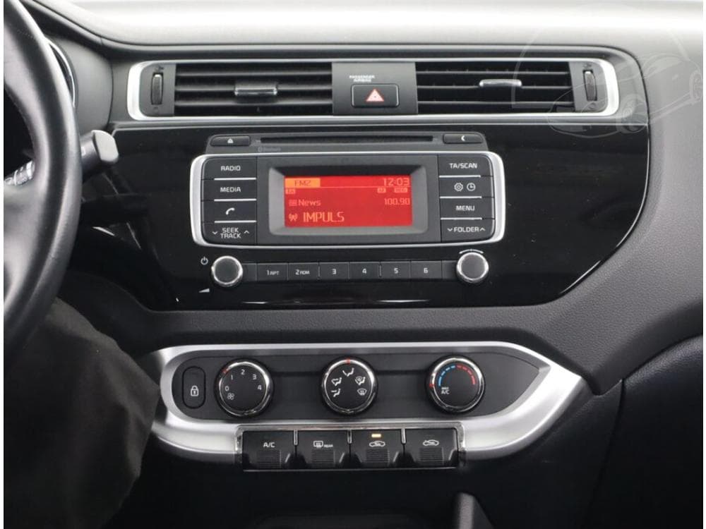 2015 Kia RIO - 10