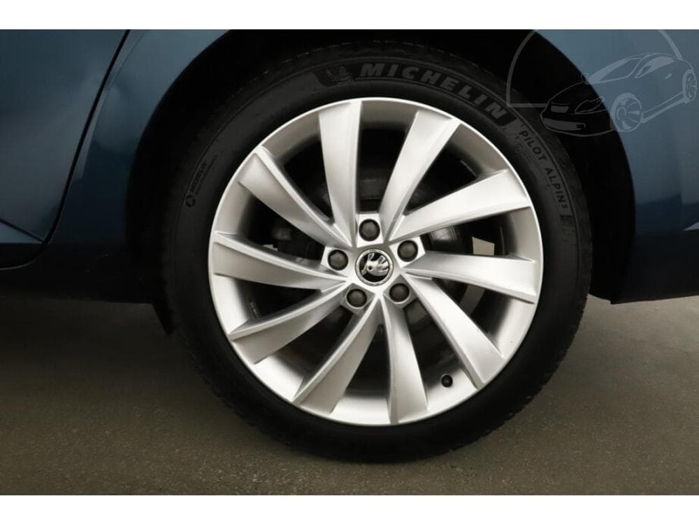 2016 Škoda SUPERB - 12