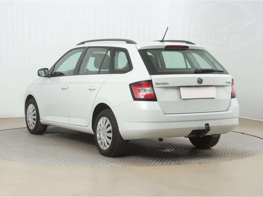 2015 Škoda FABIA - 4