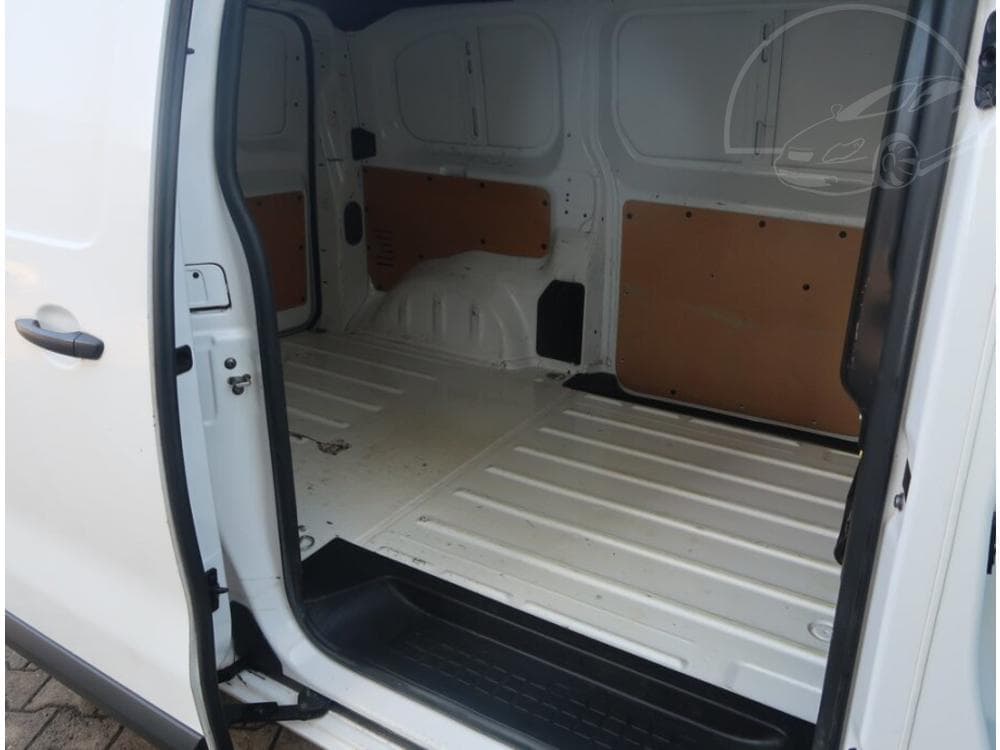 2018 Citroen Jumpy - 25