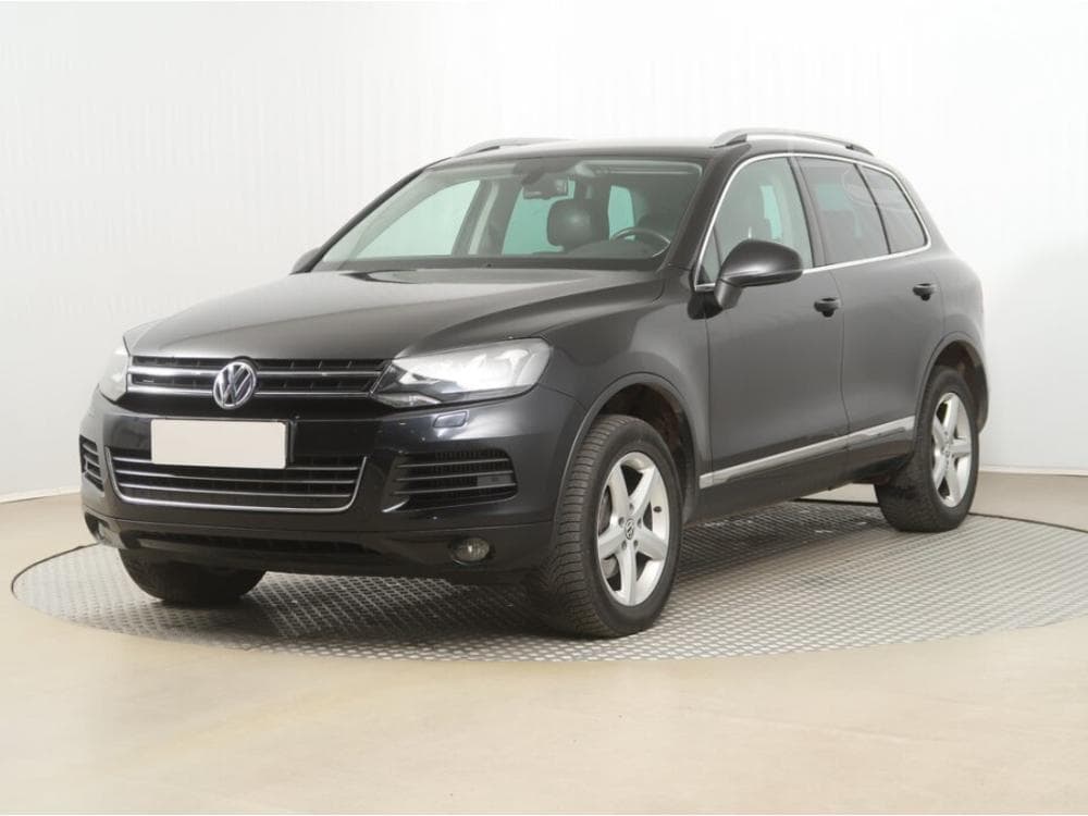 2010 Volkswagen Touareg - 3