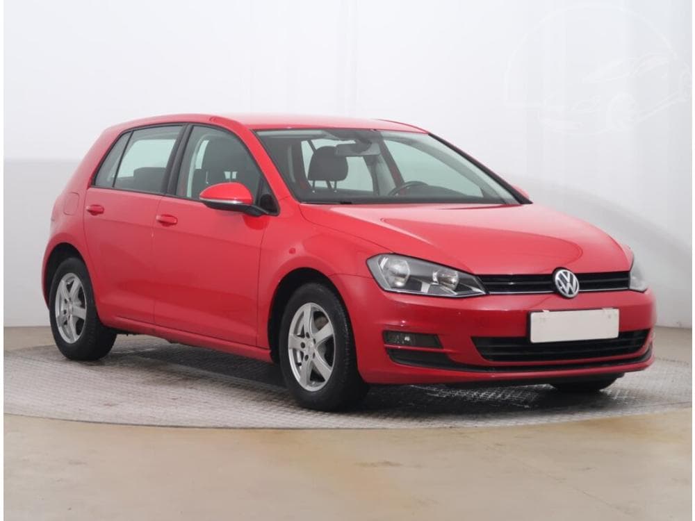 Volkswagen Golf 1.2 TSI, ČR,1.maj