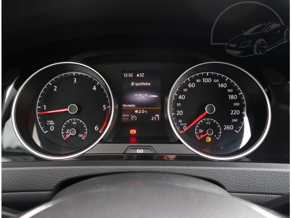 2016 Volkswagen Golf - 21