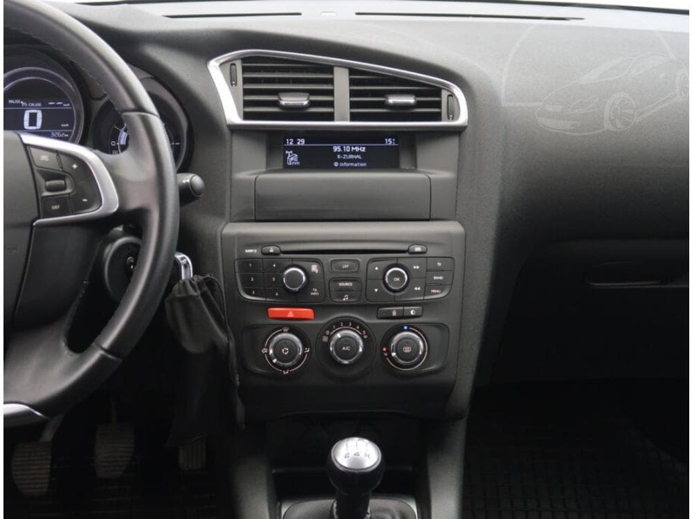 2018 Citroen C4 - 12