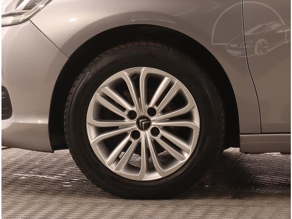 2018 Citroen C4 - 14