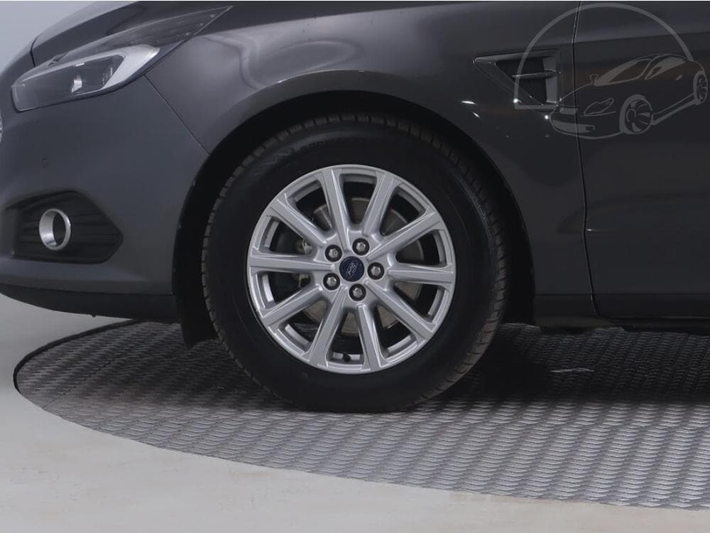 2015 Ford S-Max - 15