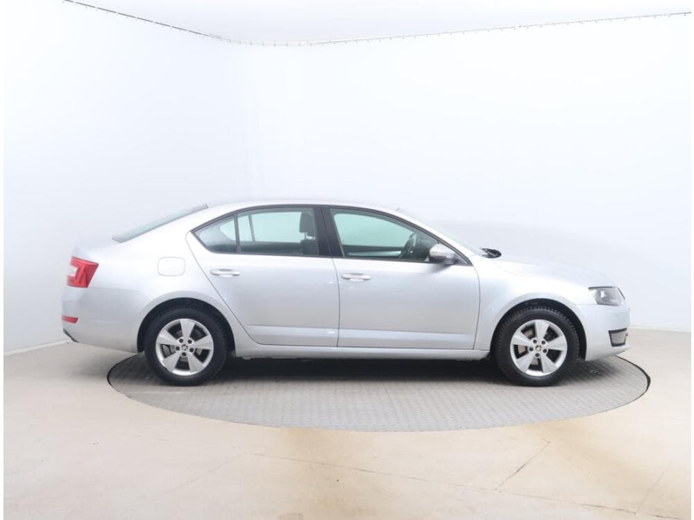 2014 Škoda OCTAVIA - 11