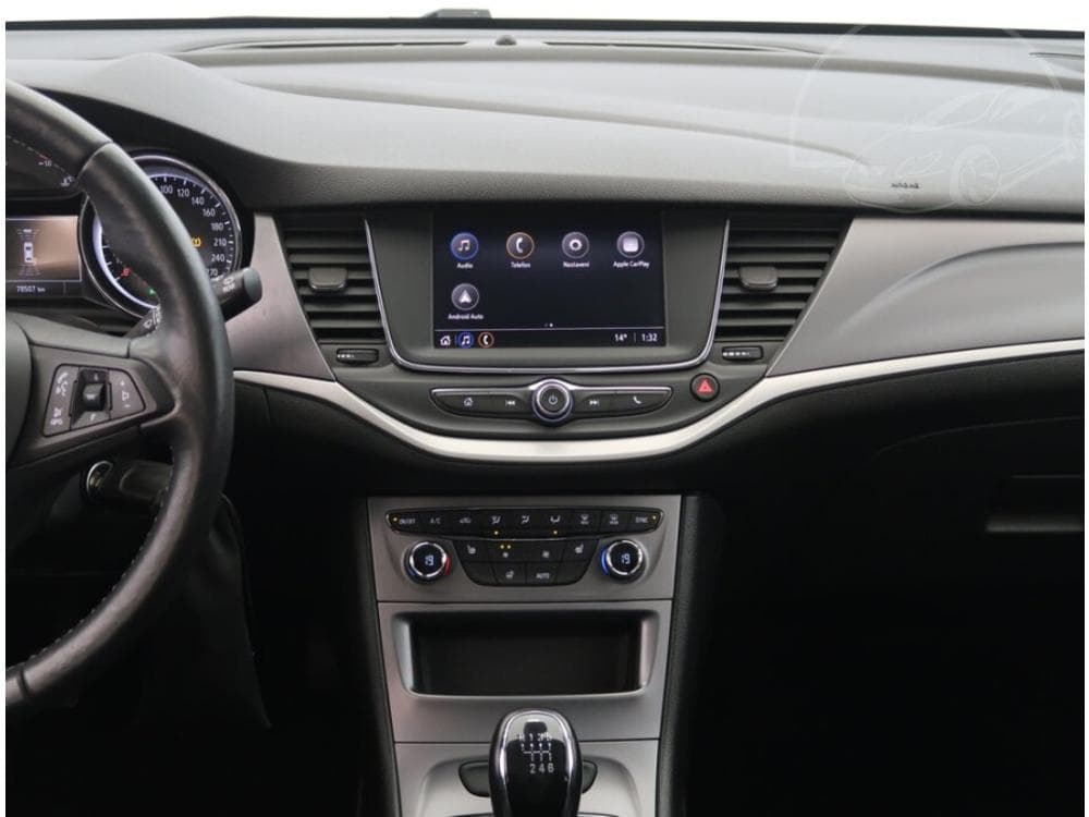 2022 Opel Astra - 12