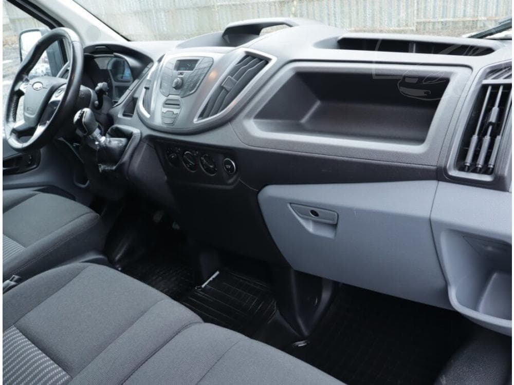 2018 Ford Transit - 7