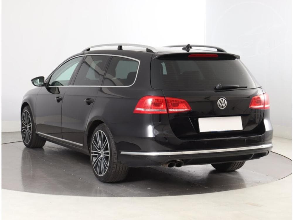 2013 Volkswagen PASSAT - 4