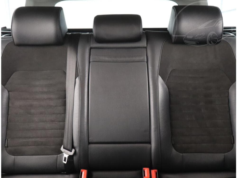 2013 Volkswagen PASSAT - 10