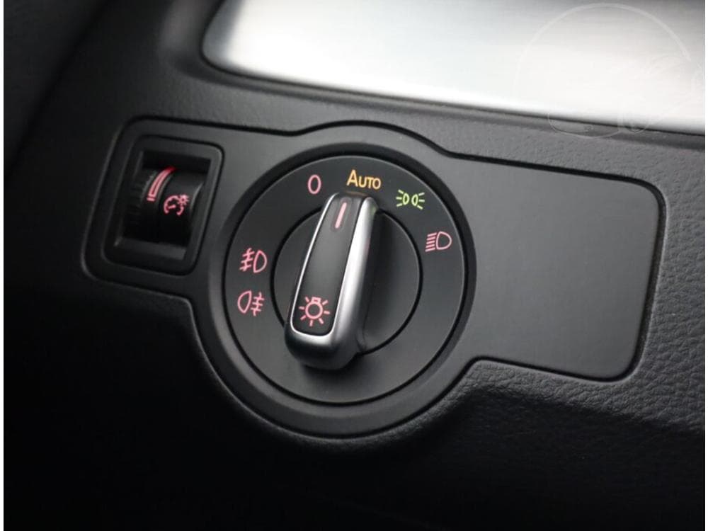 2013 Volkswagen PASSAT - 15