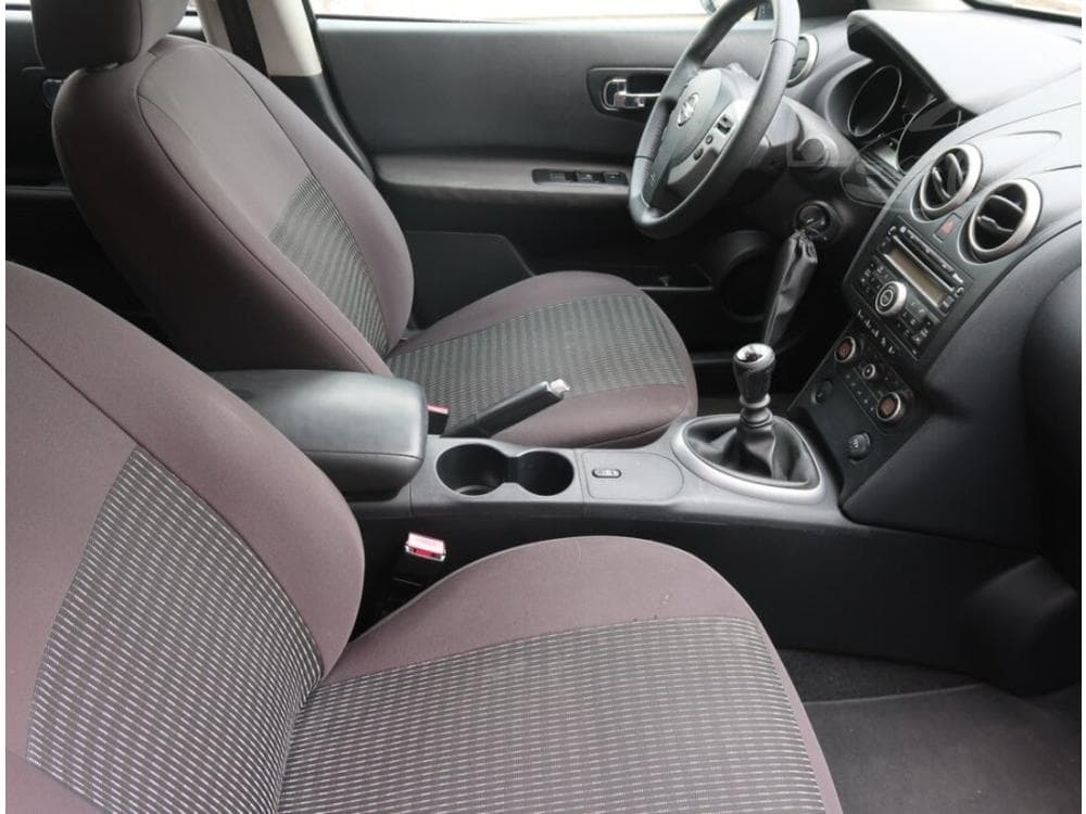 2009 Nissan QASHQAI - 9