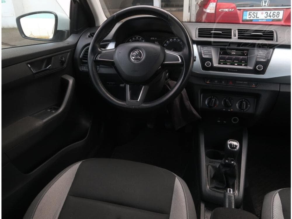 2015 Škoda FABIA - 7