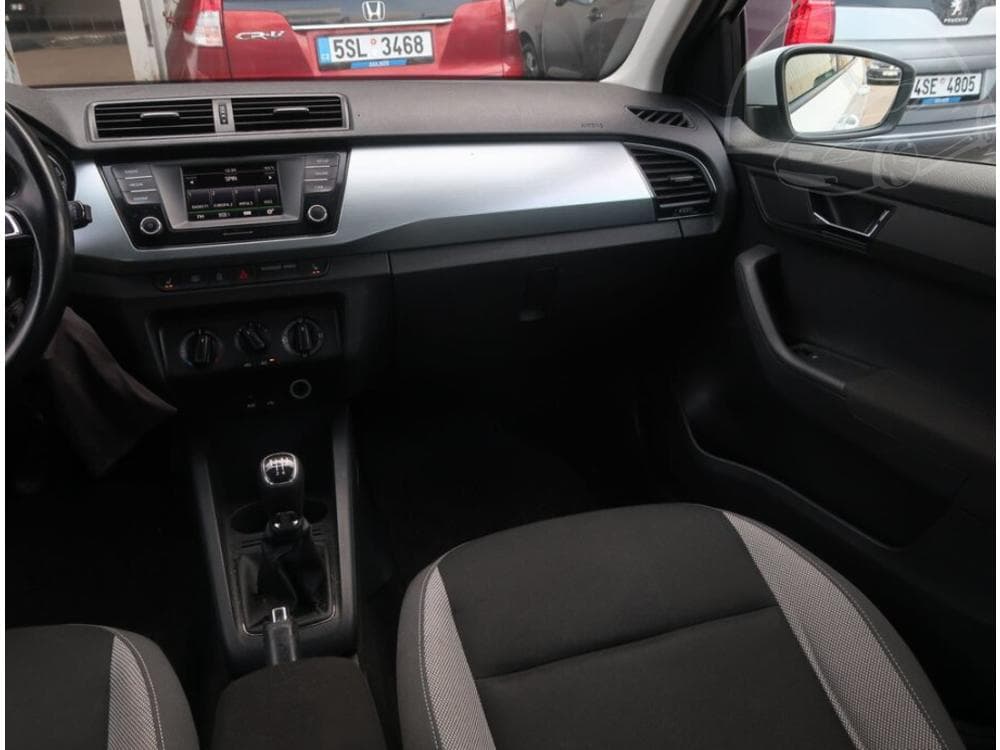2015 Škoda FABIA - 8