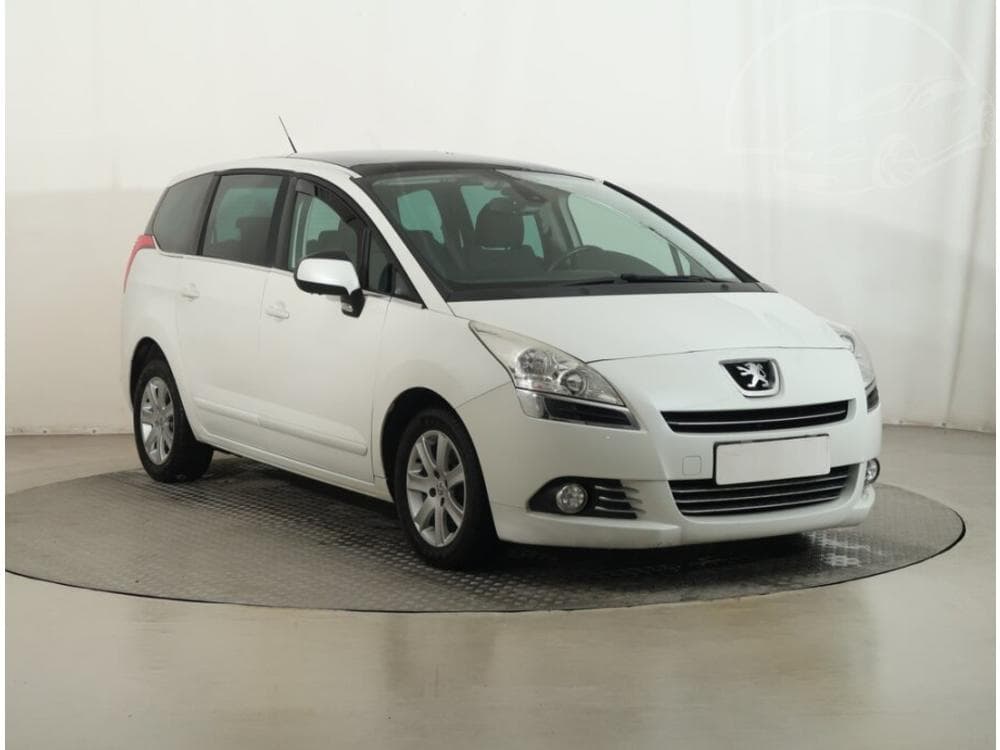 2011 Peugeot 5008