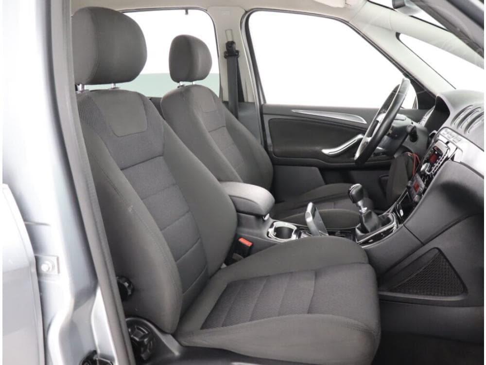 2012 Ford S-MAX - 9