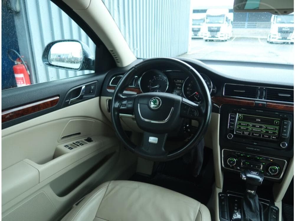2008 Škoda SUPERB - 7