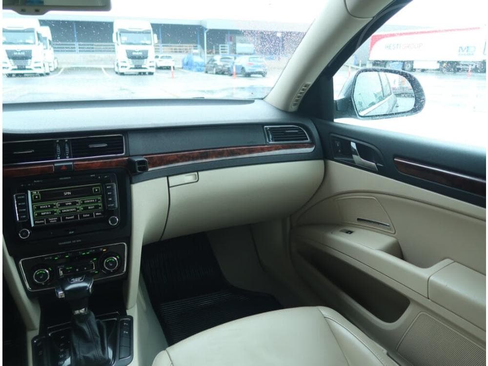 2008 Škoda SUPERB - 8