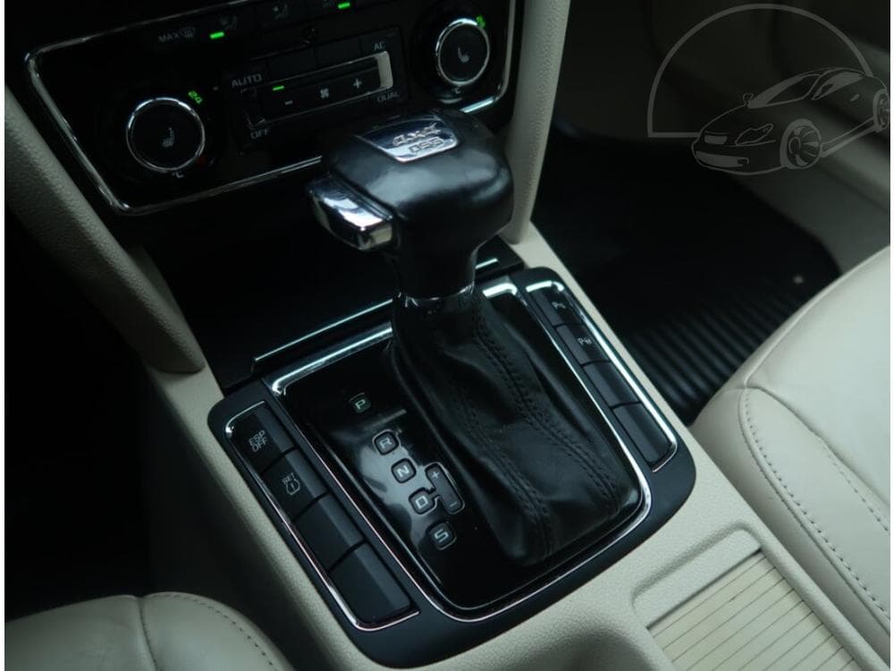 2008 Škoda SUPERB - 13