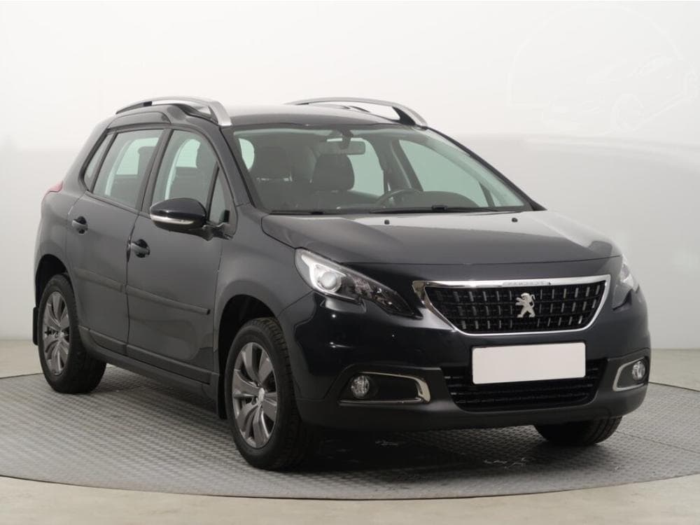 Peugeot 2008 1.2 PureTech, ČR,1.maj