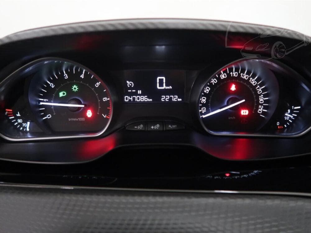 2019 Peugeot 2008 - 11