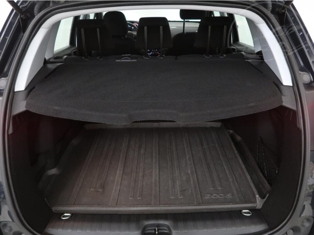 2019 Peugeot 2008 - 13