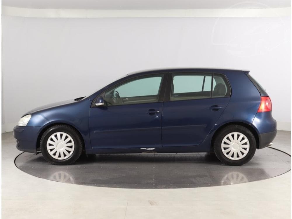 2004 Volkswagen Golf - 7