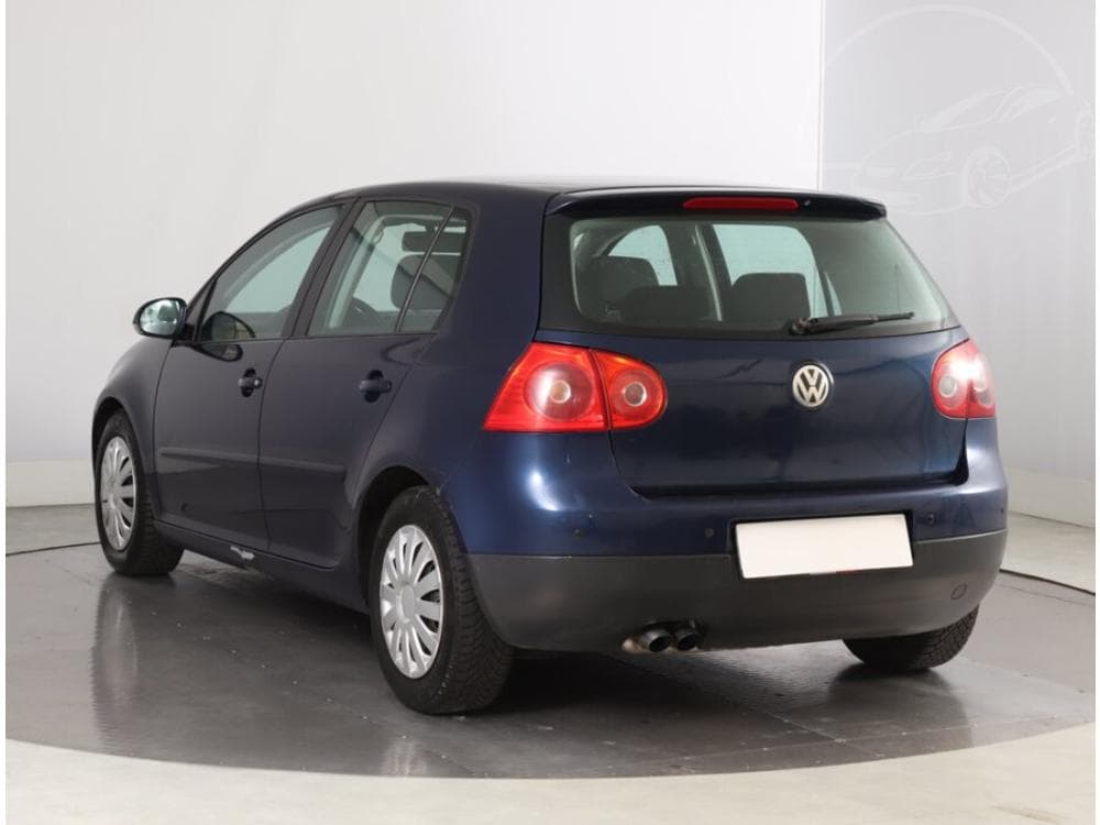 2004 Volkswagen Golf - 10