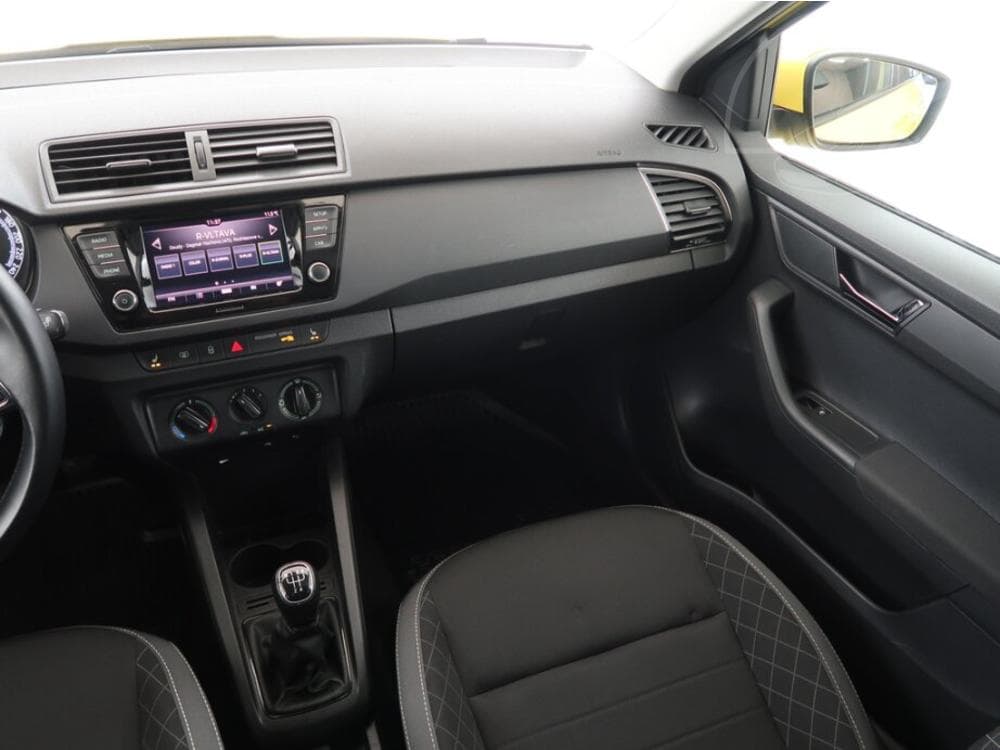 2022 Škoda FABIA - 8