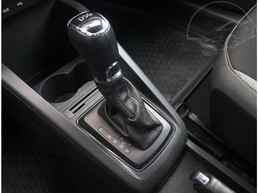 2015 Škoda FABIA - 25