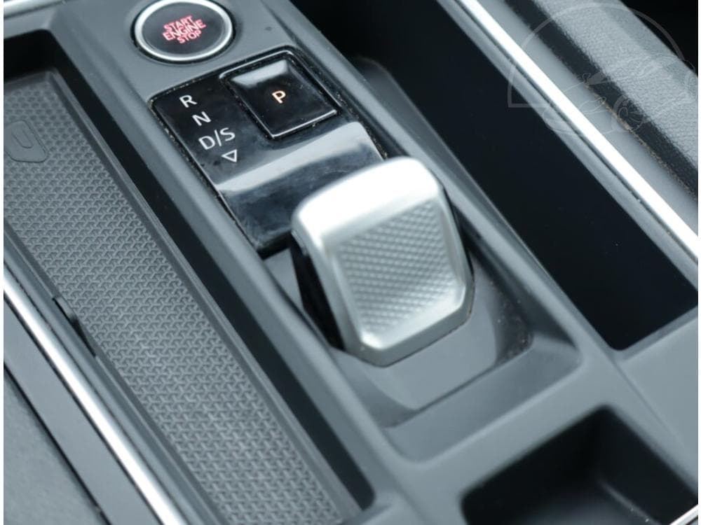 2020 Seat LEON - 25