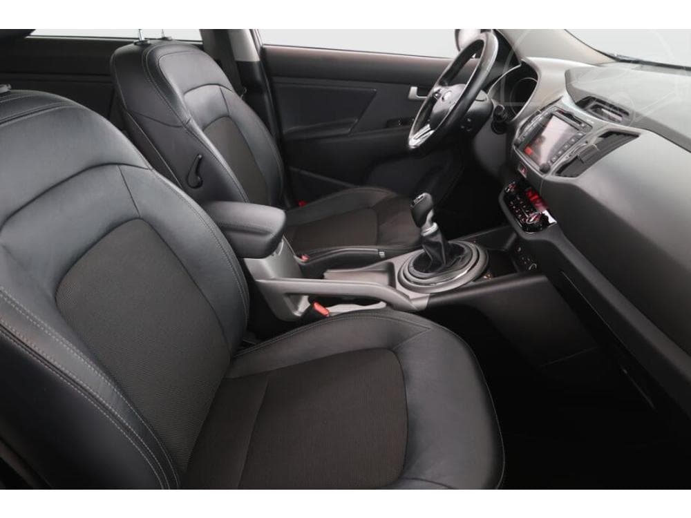2015 Kia SPORTAGE - 9