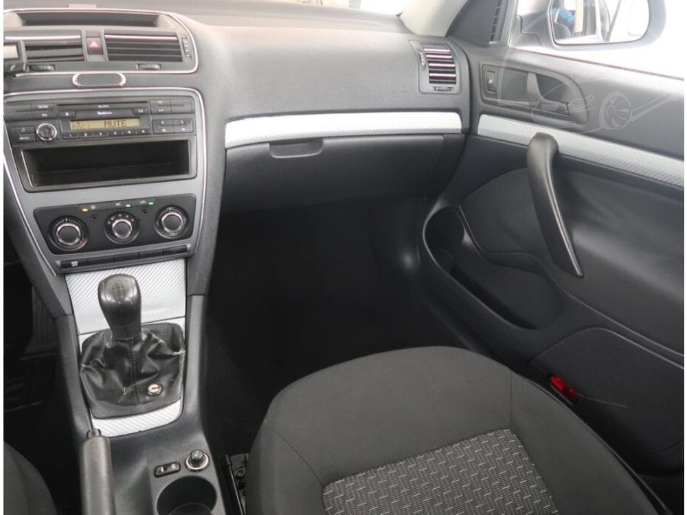 2012 Škoda OCTAVIA - 8