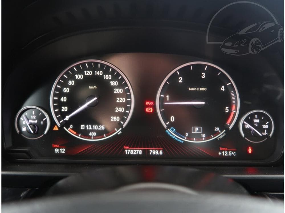 2011 BMW 5-Series - 11