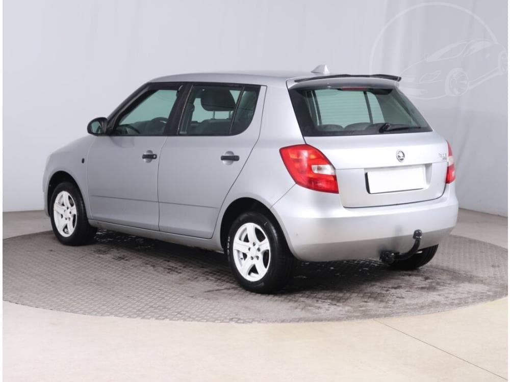 2010 Škoda FABIA - 4