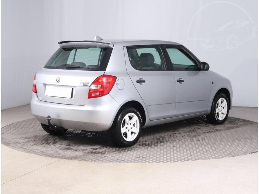 2010 Škoda FABIA - 5