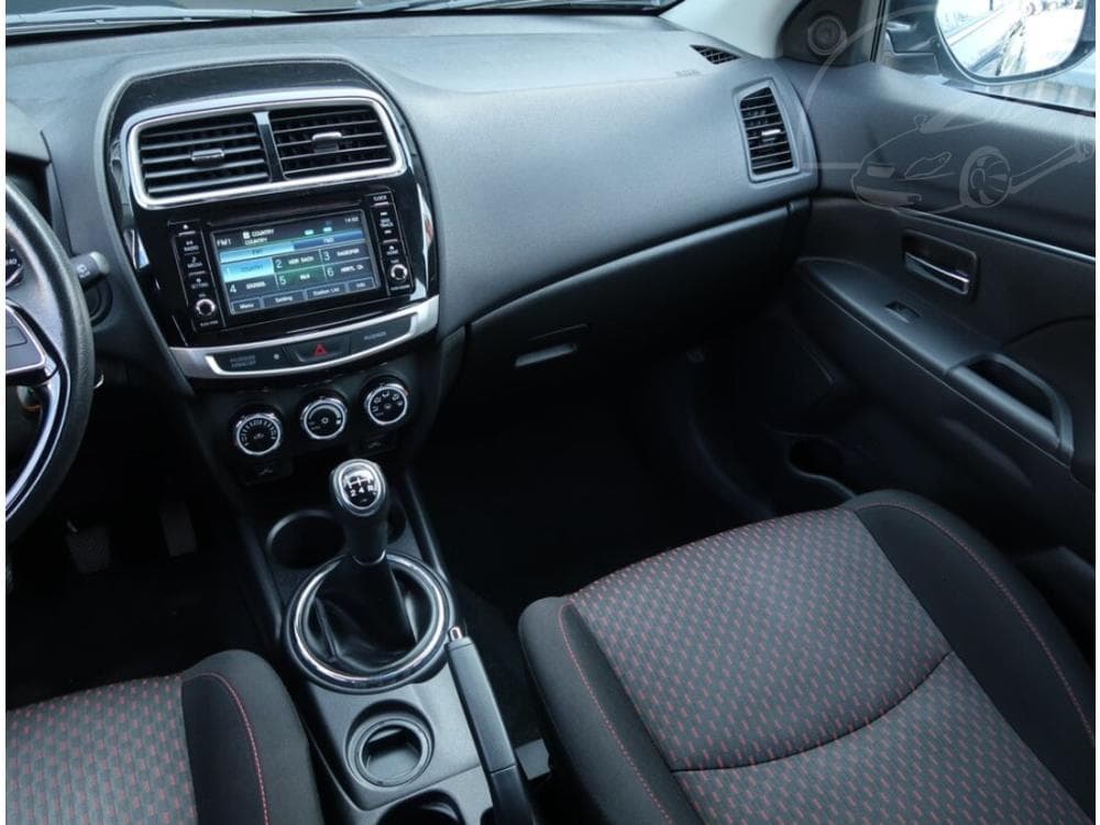 2016 Mitsubishi Asx - 8