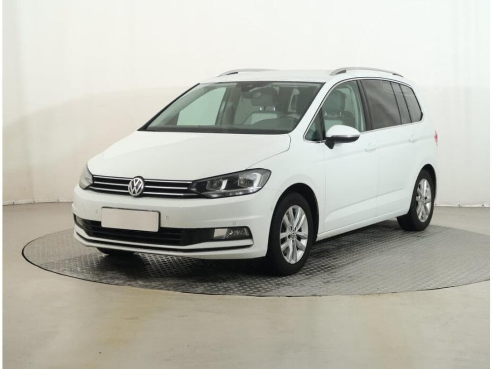 2016 Volkswagen Touran - 2