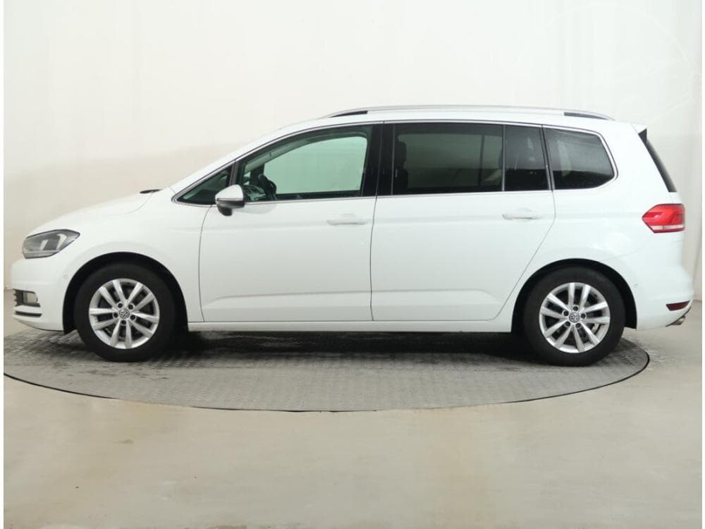 2016 Volkswagen Touran - 3
