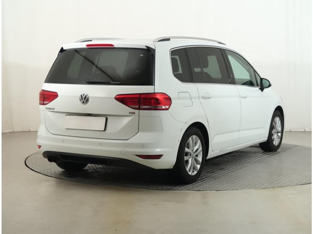 2016 Volkswagen Touran - 5
