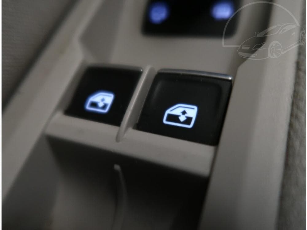 2016 Volkswagen Touran - 15