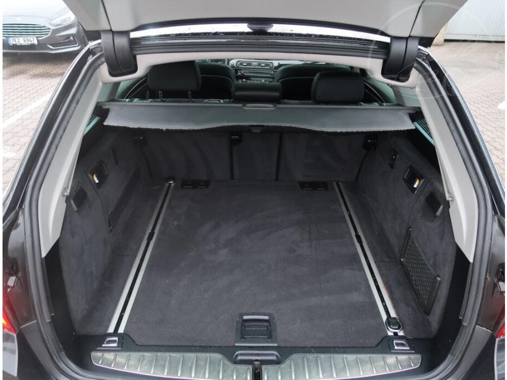 2013 BMW 5-Series - 14