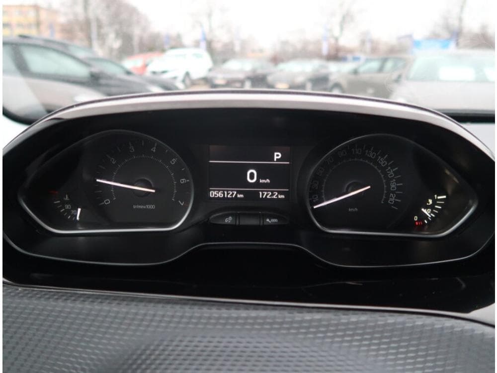 2018 Peugeot 208 - 11