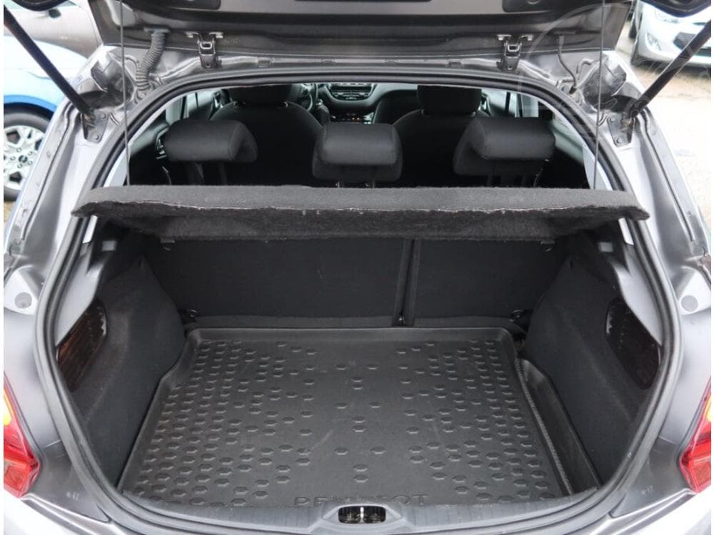 2018 Peugeot 208 - 14