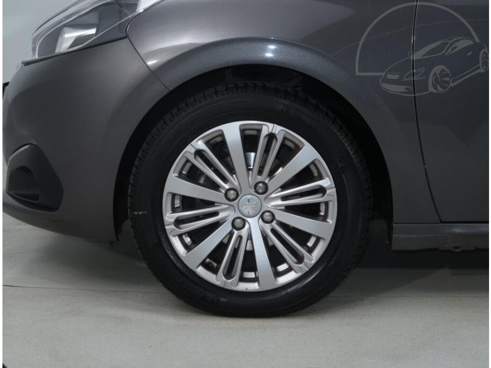 2018 Peugeot 208 - 15