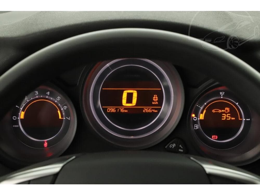2013 Citroen C4 - 10
